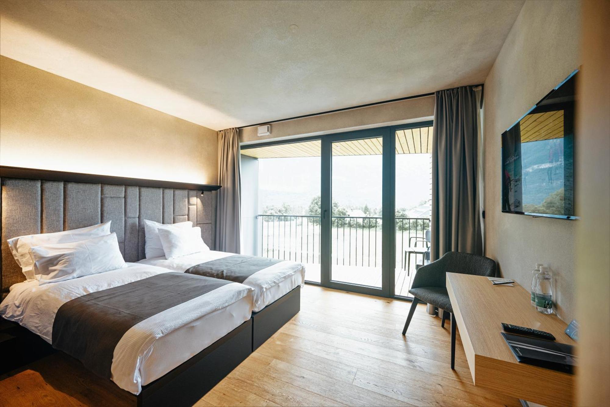 Hotel Soca โบเว็ก ภายนอก รูปภาพ